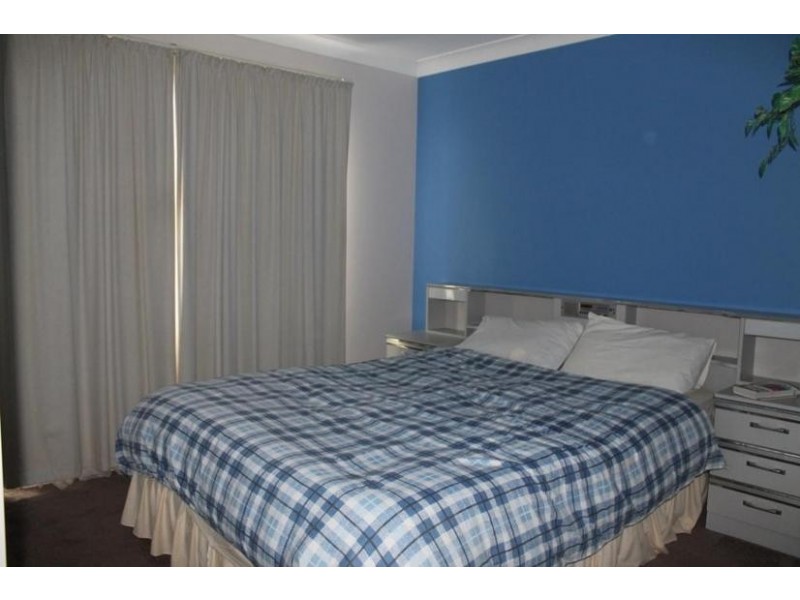 1 PHYLLIS CRESCENT, Armidale NSW 2350