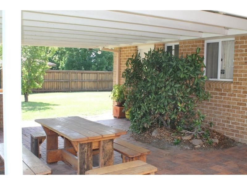 1 PHYLLIS CRESCENT, Armidale NSW 2350