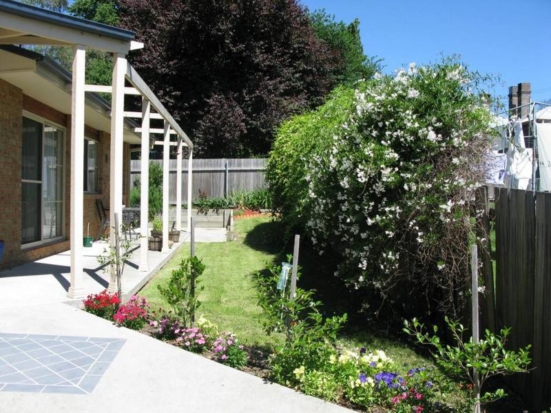 104a DONNELLY STREET, Armidale NSW 2350