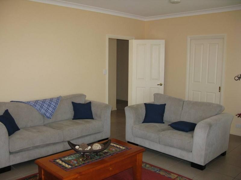 104a DONNELLY STREET, Armidale NSW 2350