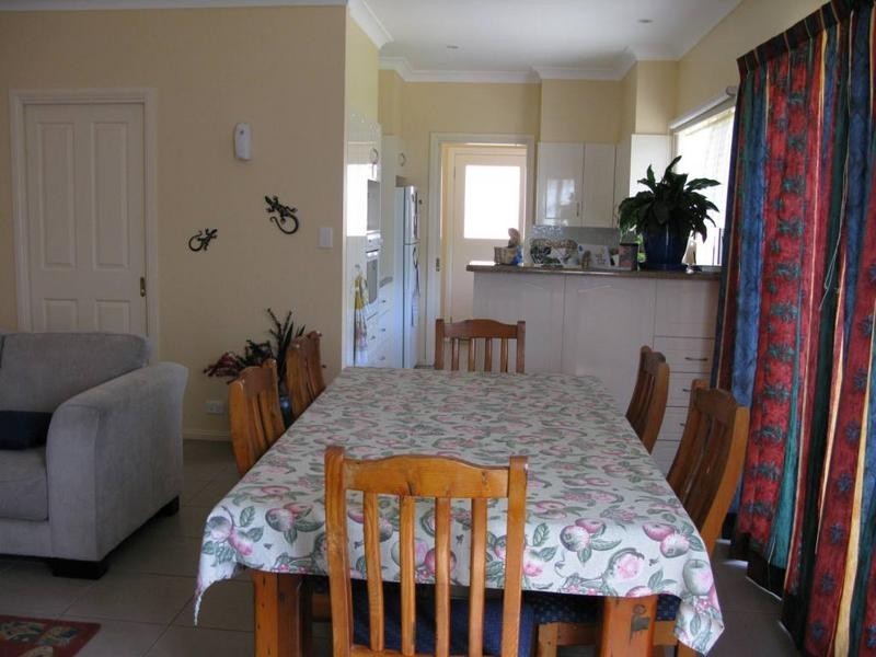 104a DONNELLY STREET, Armidale NSW 2350