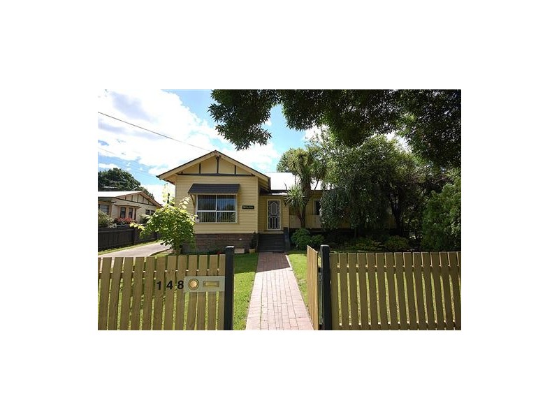 148 Douglas Street, Armidale NSW 2350