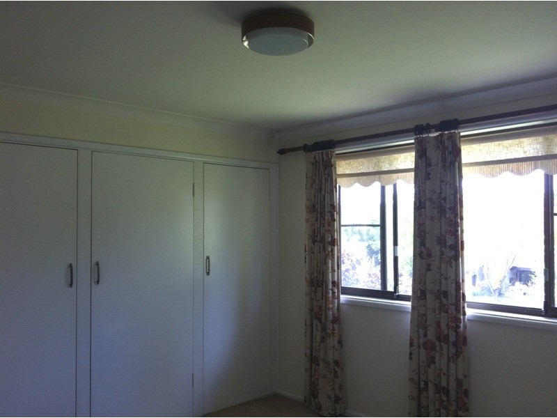 9 KATHLEEN CRESCENT, Armidale NSW 2350