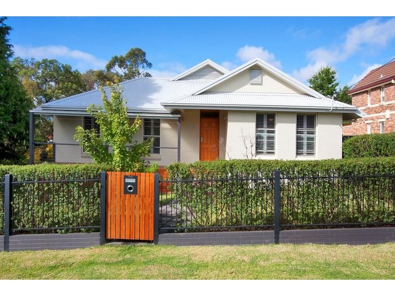 112 MOSSMAN STREET, Armidale NSW 2350