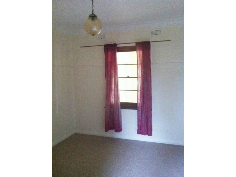 43 MOSSMAN STREET, Armidale NSW 2350