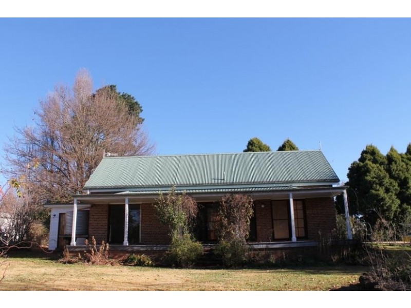 18 SHORT STREET, Armidale NSW 2350