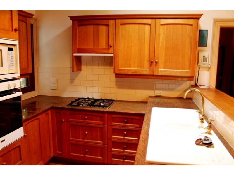 18 SHORT STREET, Armidale NSW 2350