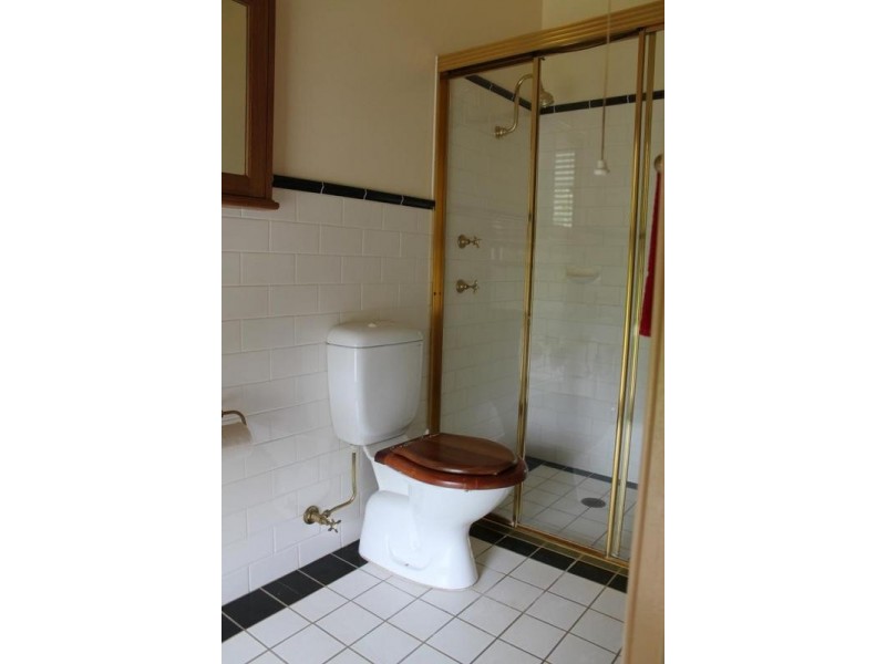 18 SHORT STREET, Armidale NSW 2350