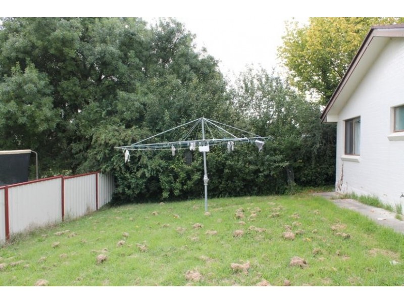 3 BISHOP CRESCENT, Armidale NSW 2350