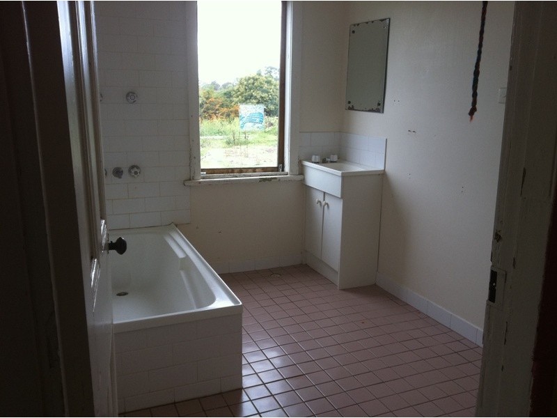 246 GRAFTON ROAD, Armidale NSW 2350