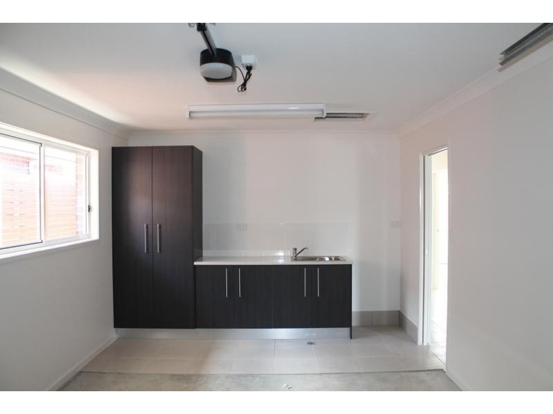 8 POWER PLACE, Armidale NSW 2350