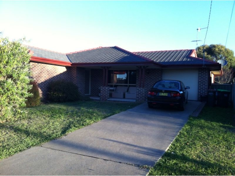 38 Claude Street, Armidale NSW 2350