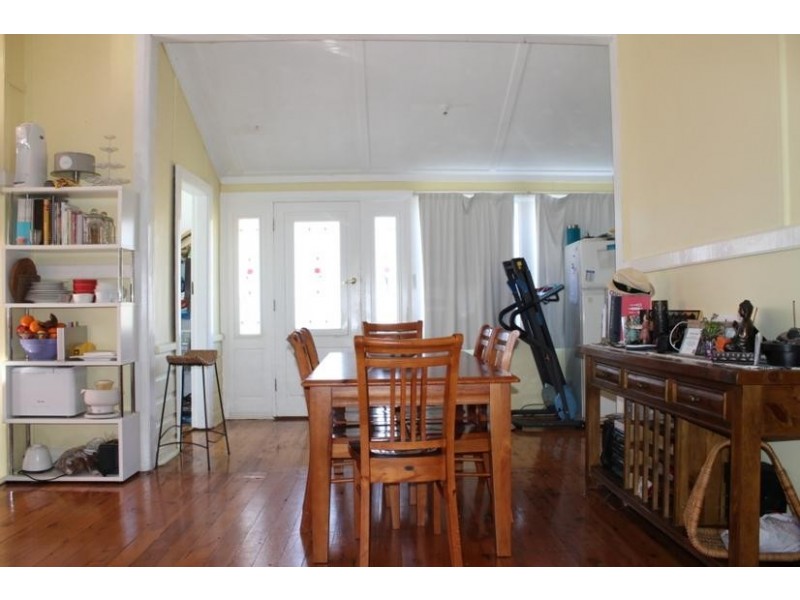 30 BRIDGE STREET, Uralla NSW 2358