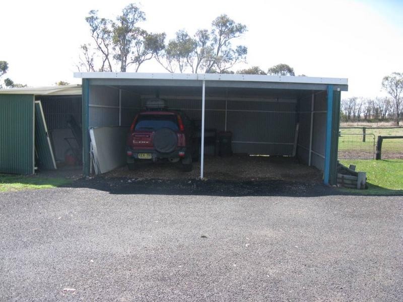 25 SIMMONS ROAD, Armidale NSW 2350