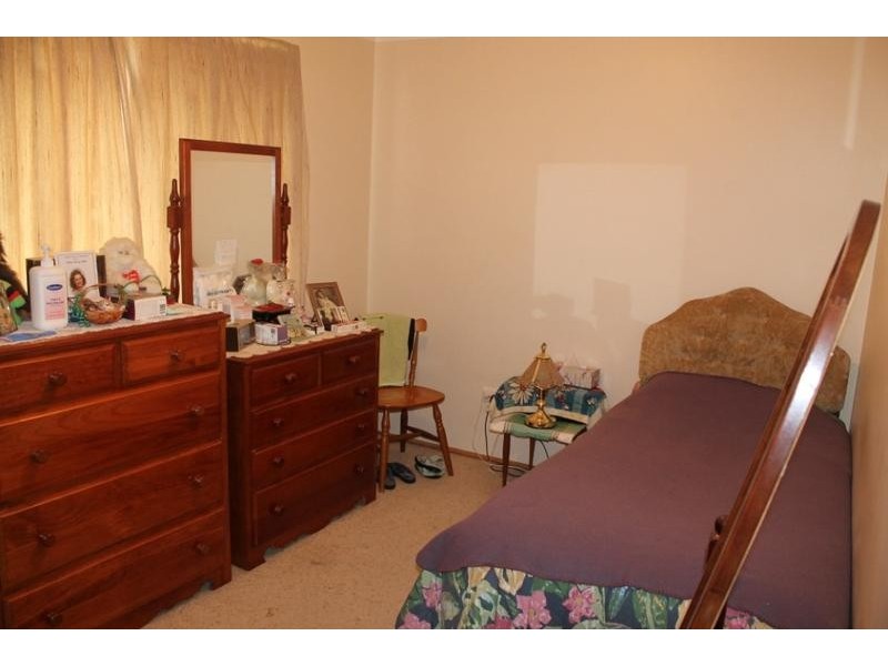 2 FINLAYSON CRESCENT, Armidale NSW 2350