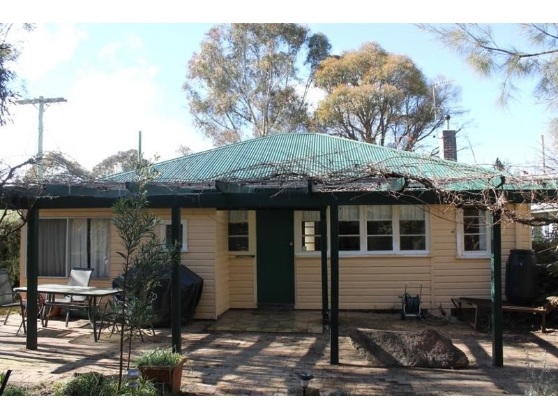 62 TAYLOR STREET, Armidale NSW 2350