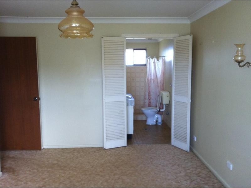 8 WATSON AVE, Armidale NSW 2350