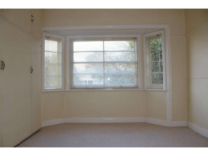 166 Marsh Street, Armidale NSW 2350