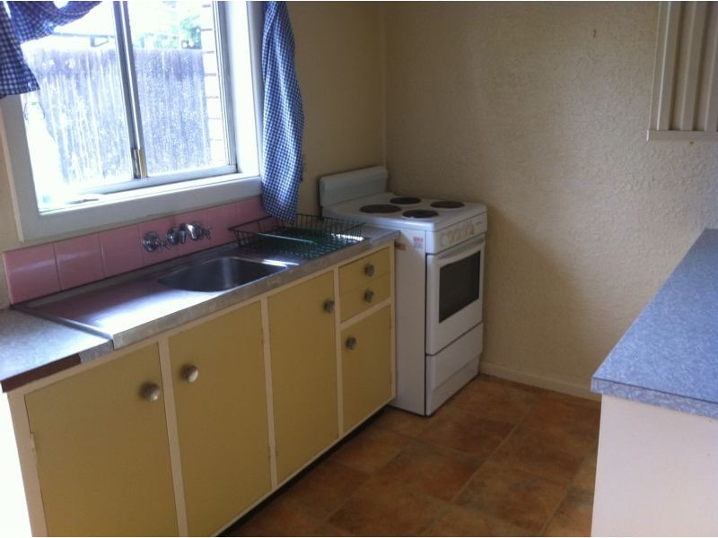 2/149 Marsh Street, Armidale NSW 2350