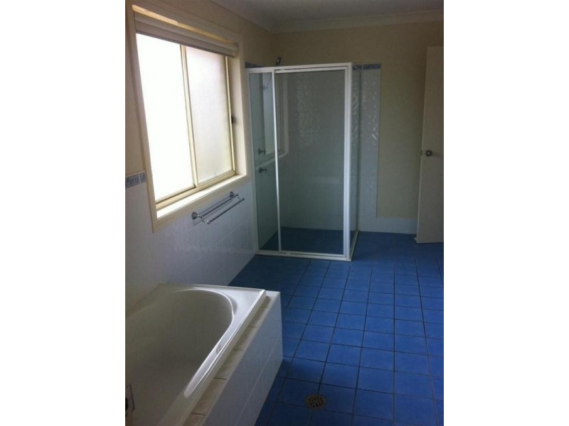 2/16 Conningdale Crescent, Armidale NSW 2350