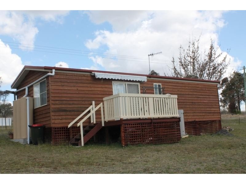77 BARLEYFIELDS ROAD, Armidale NSW 2350