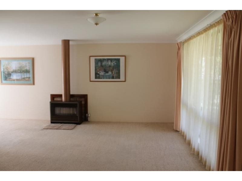 7 SIMPSON AVE, Armidale NSW 2350