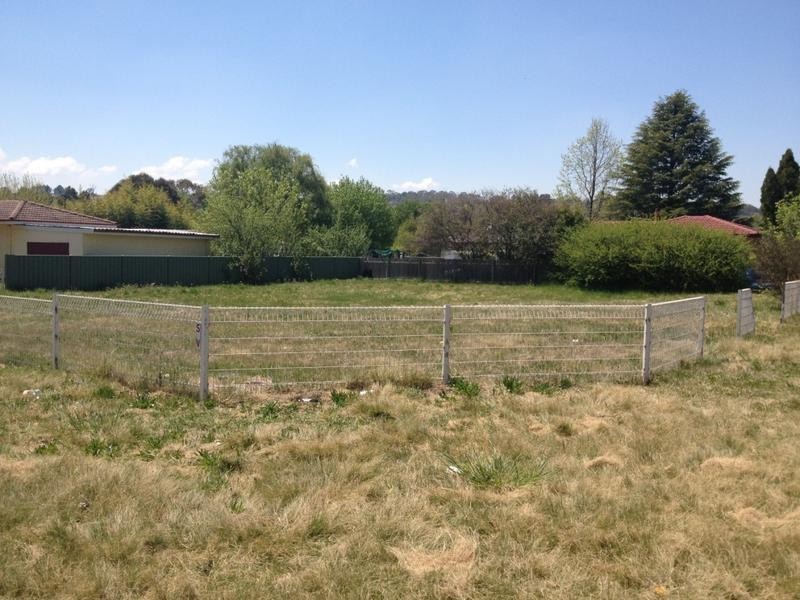 9 BROGAN AVE, Armidale NSW 2350