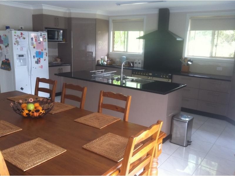 84 DOUGLAS STREET, Armidale NSW 2350