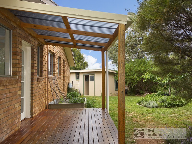 12 FREEMAN CRESCENT, Armidale NSW 2350