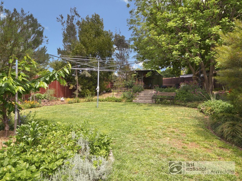12 FREEMAN CRESCENT, Armidale NSW 2350