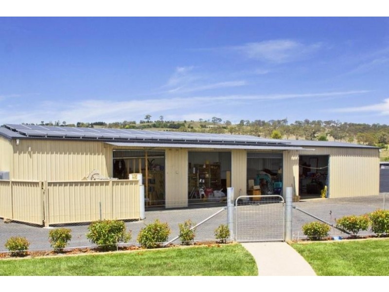 32 DANGARSLEIGH ROAD, Armidale NSW 2350