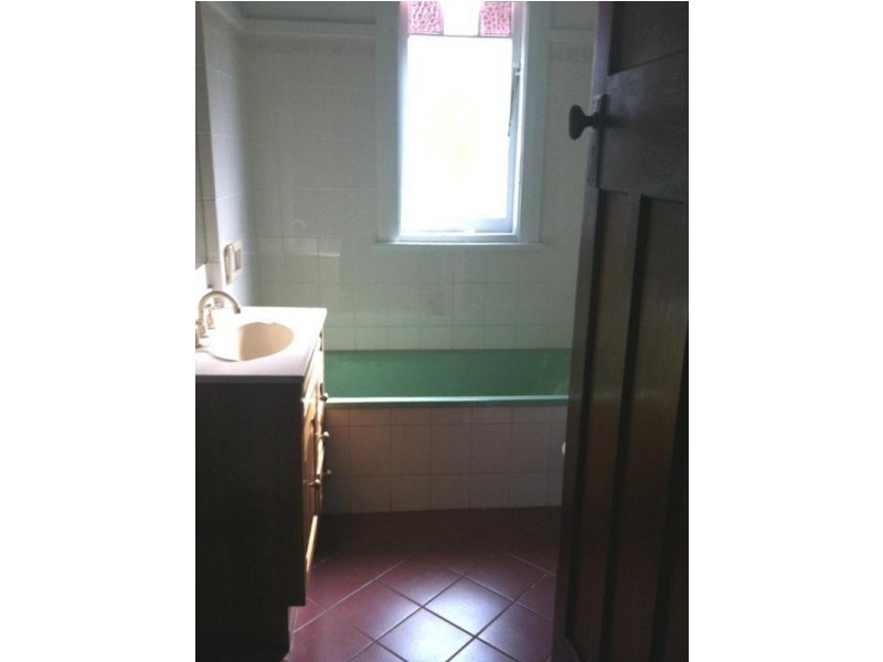 10 Marsh Street, Armidale NSW 2350