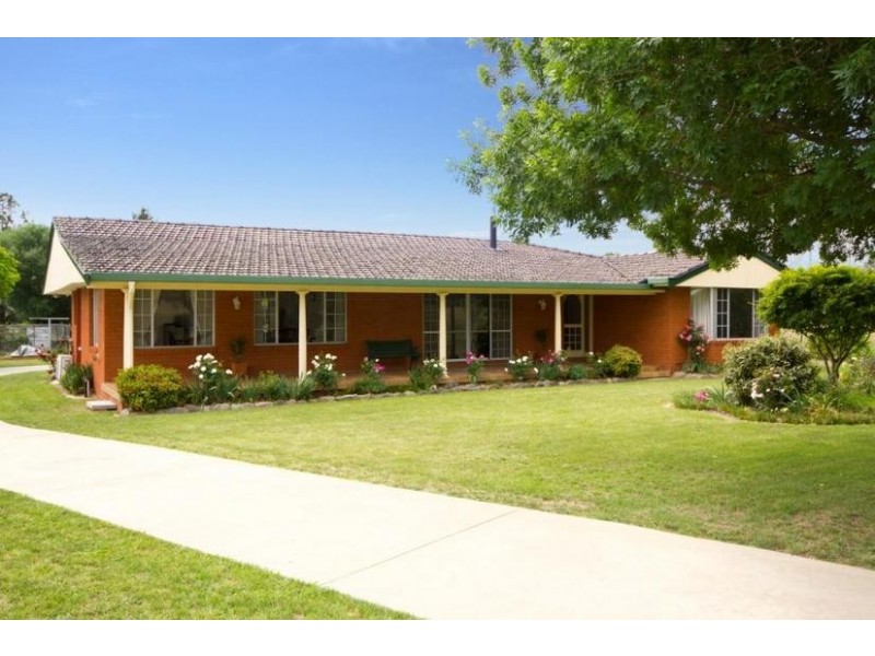 23 O’CONNELL ROAD, Armidale NSW 2350