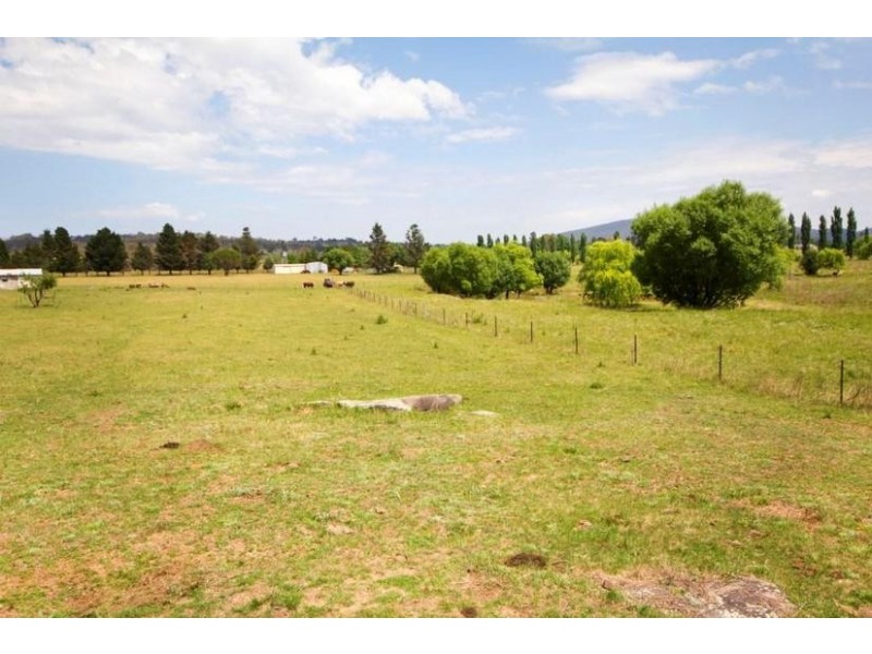 23 O’CONNELL ROAD, Armidale NSW 2350