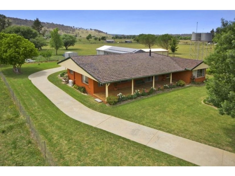 23 O’CONNELL ROAD, Armidale NSW 2350