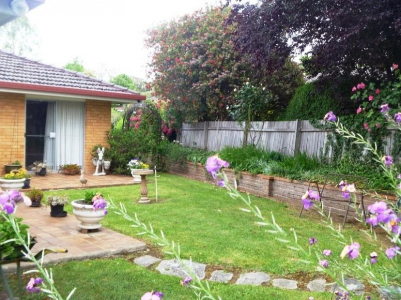 3 SIMPSON AVE, Armidale NSW 2350