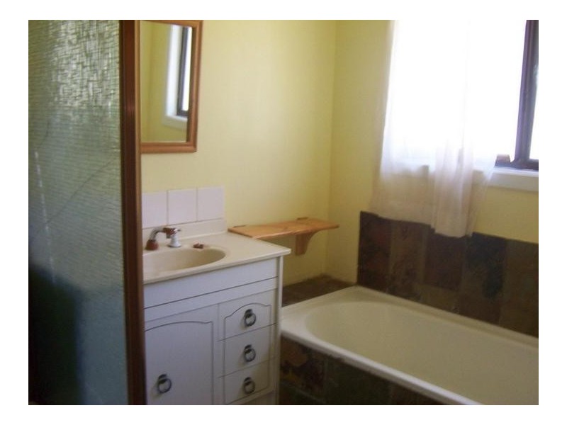 222 Canambe Street, Armidale NSW 2350