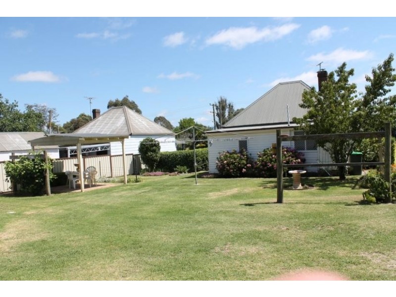 334 BEARDY STREET, Armidale NSW 2350