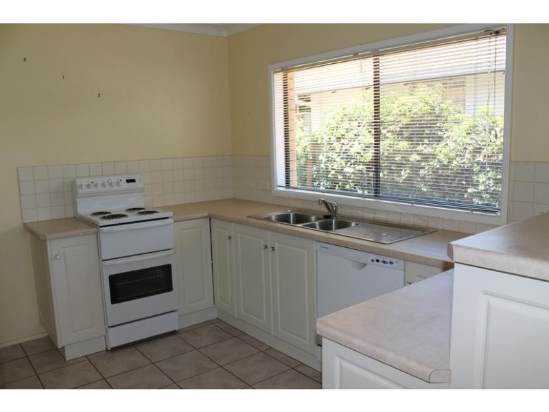 12 Judith Street, Armidale NSW 2350