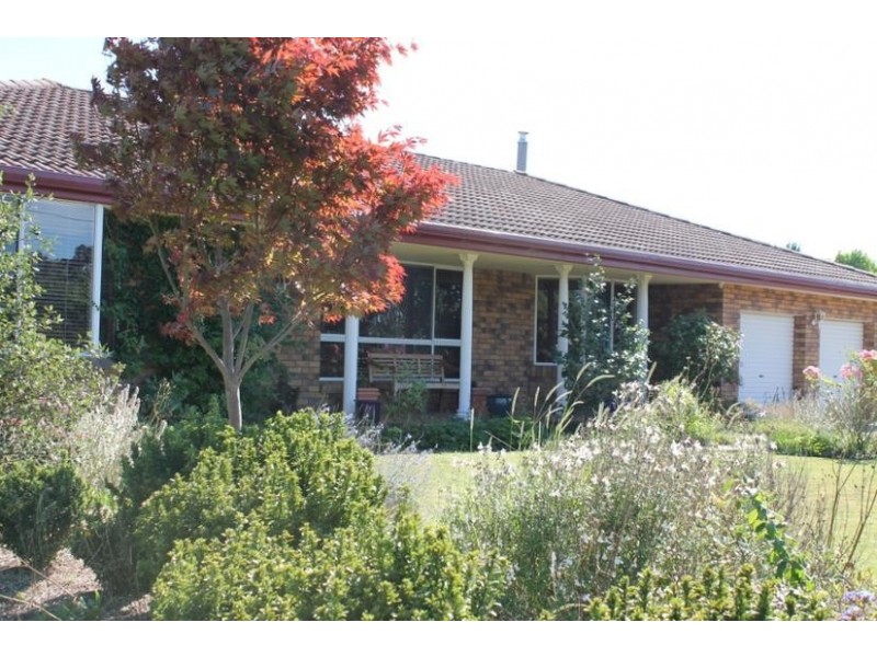 21 MURRAY AVE, Armidale NSW 2350