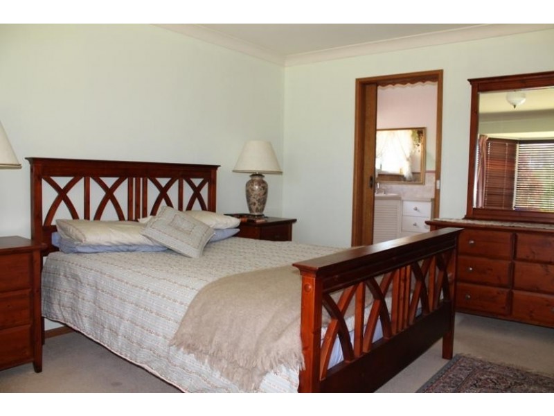 21 MURRAY AVE, Armidale NSW 2350