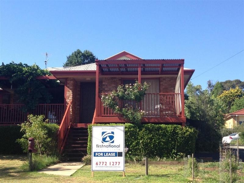8a Lambs Avenue, Armidale NSW 2350