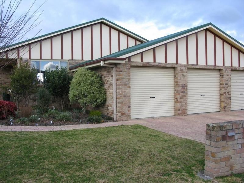 74/3 Beardy Street, Armidale NSW 2350
