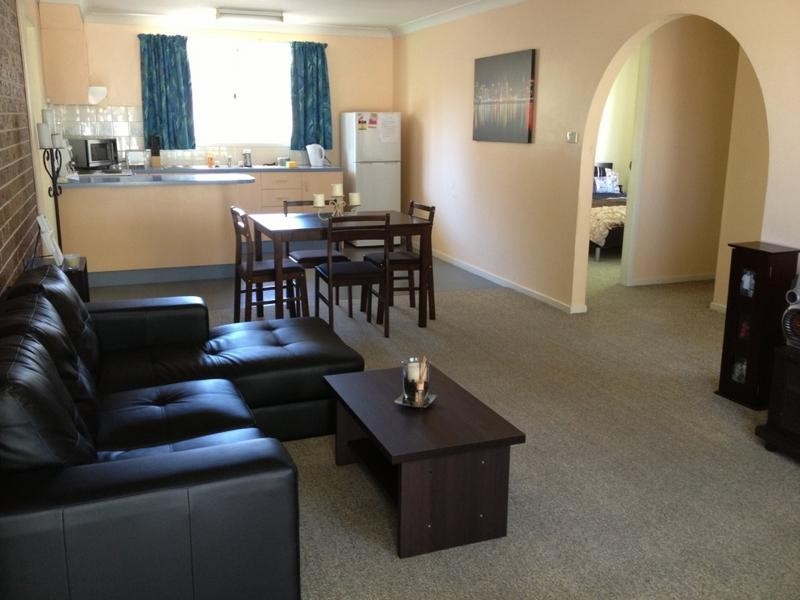 19 Verna Close, Armidale NSW 2350