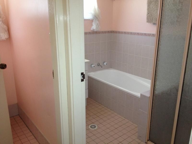 19 Verna Close, Armidale NSW 2350