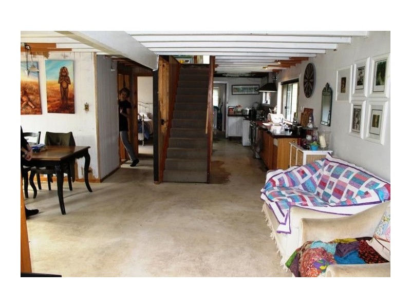 209a MARKHAM STREET, Armidale NSW 2350