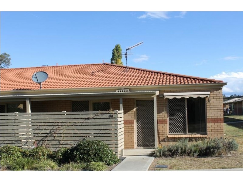 64/80 QUEEN ELIZABETH DRIVE, Armidale NSW 2350