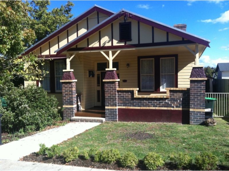 90 Jeffrey Street, Armidale NSW 2350