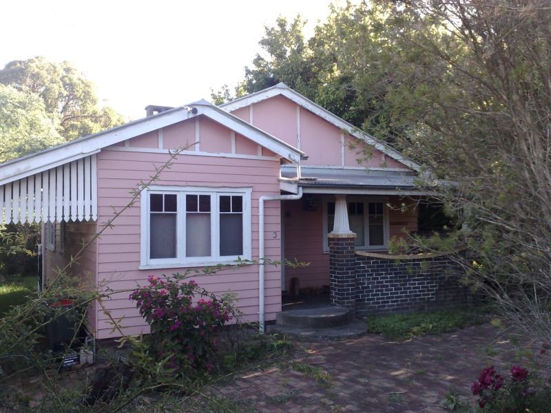 3 St Cuthberts, Armidale NSW 2350