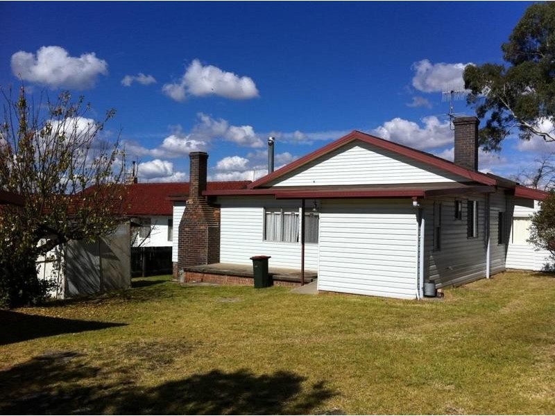 133 Jeffrey Street, Armidale NSW 2350